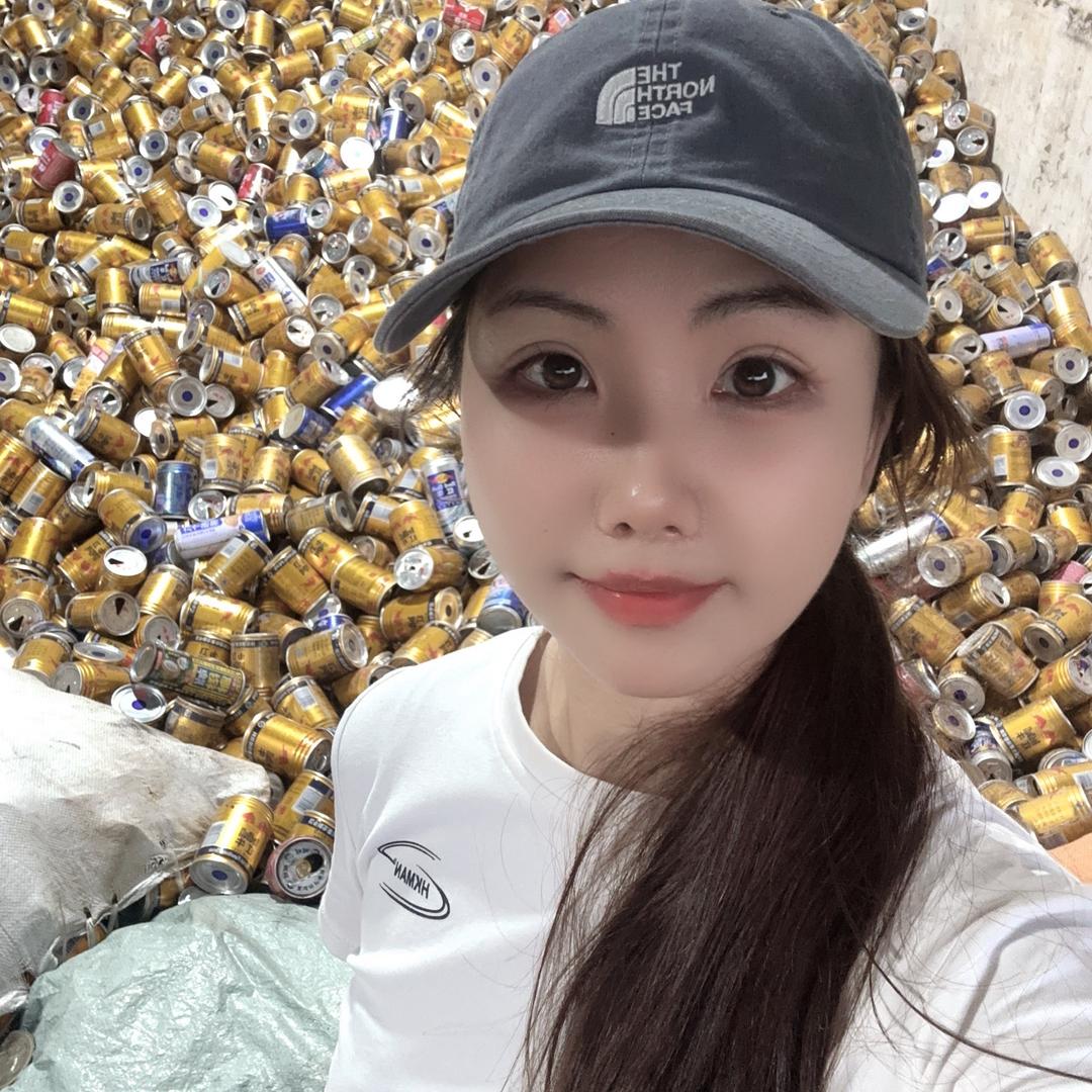 易拉罐表妹