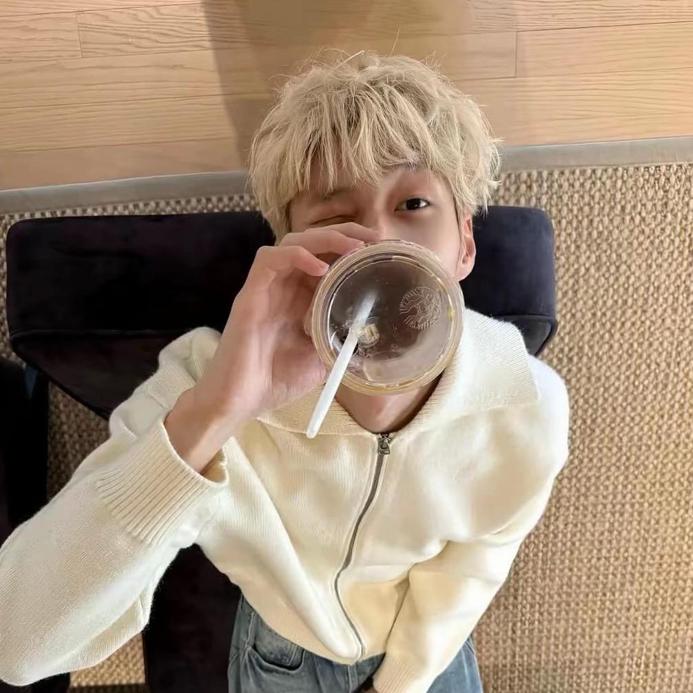 没人爱没人疼没人理