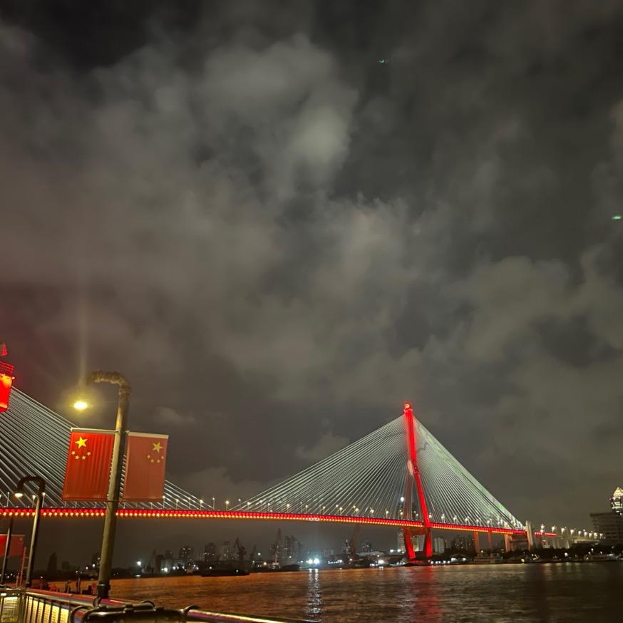 陈小姐/