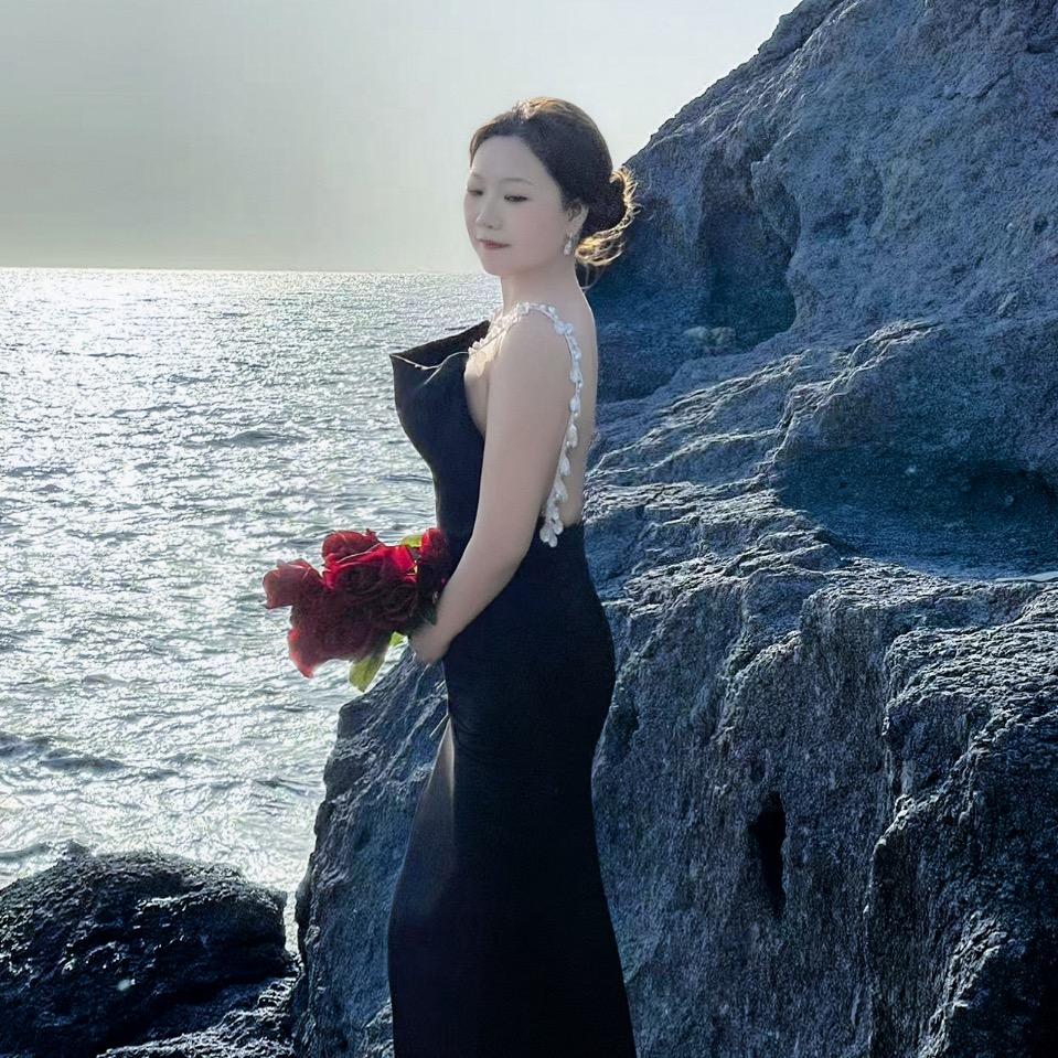 eva#卖家电的小姐姐