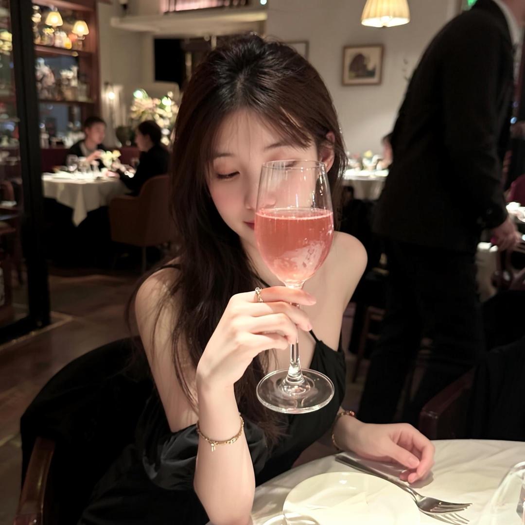 ^小哭包_.