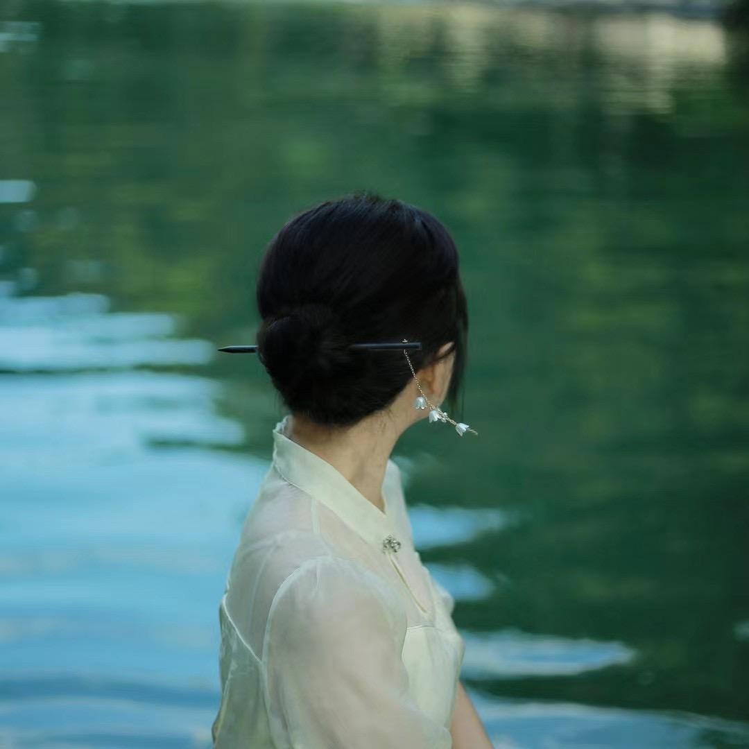 梵净山下的小女人