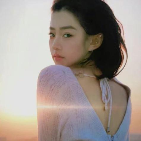 梧桐小姐_