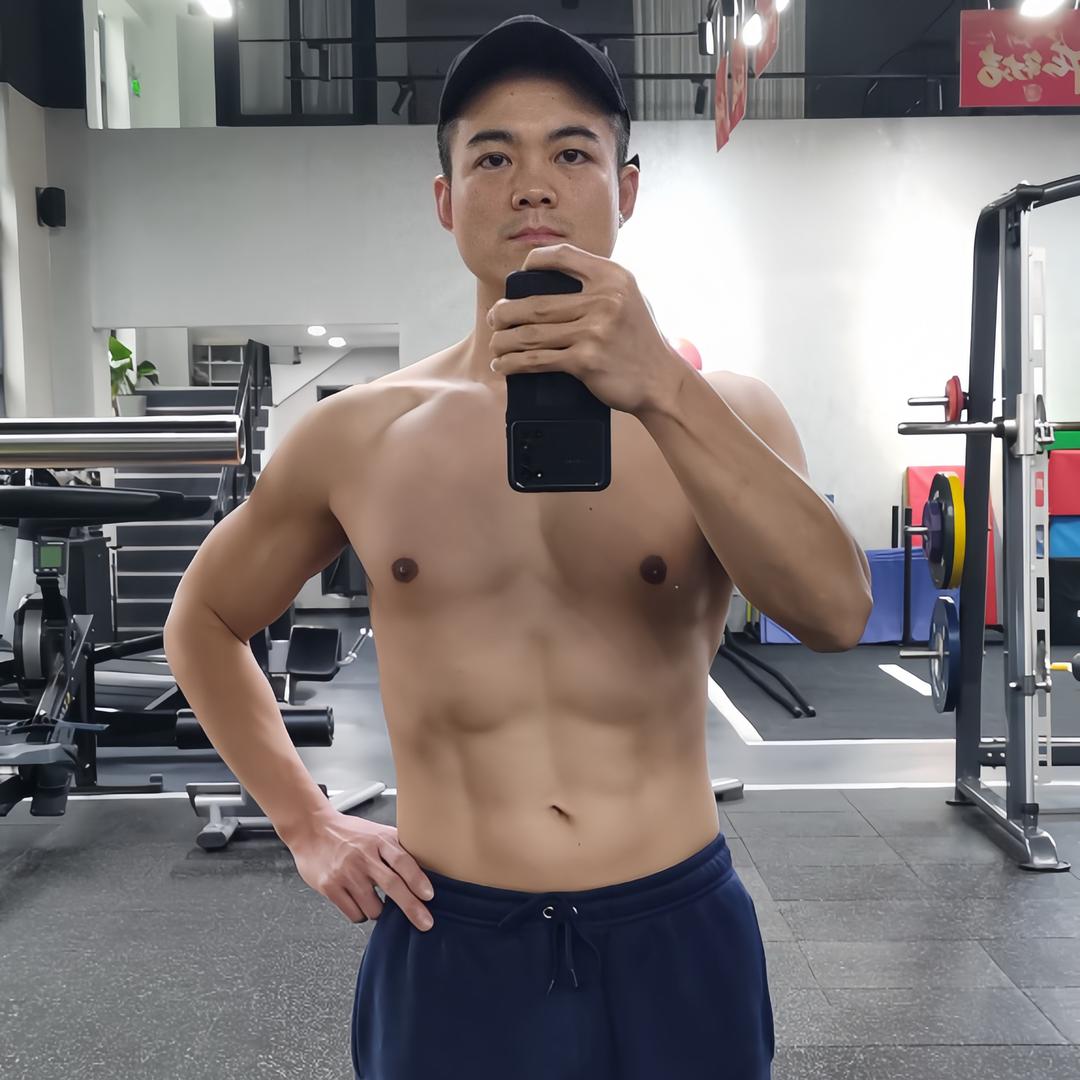 遂宁私教健身-何sir