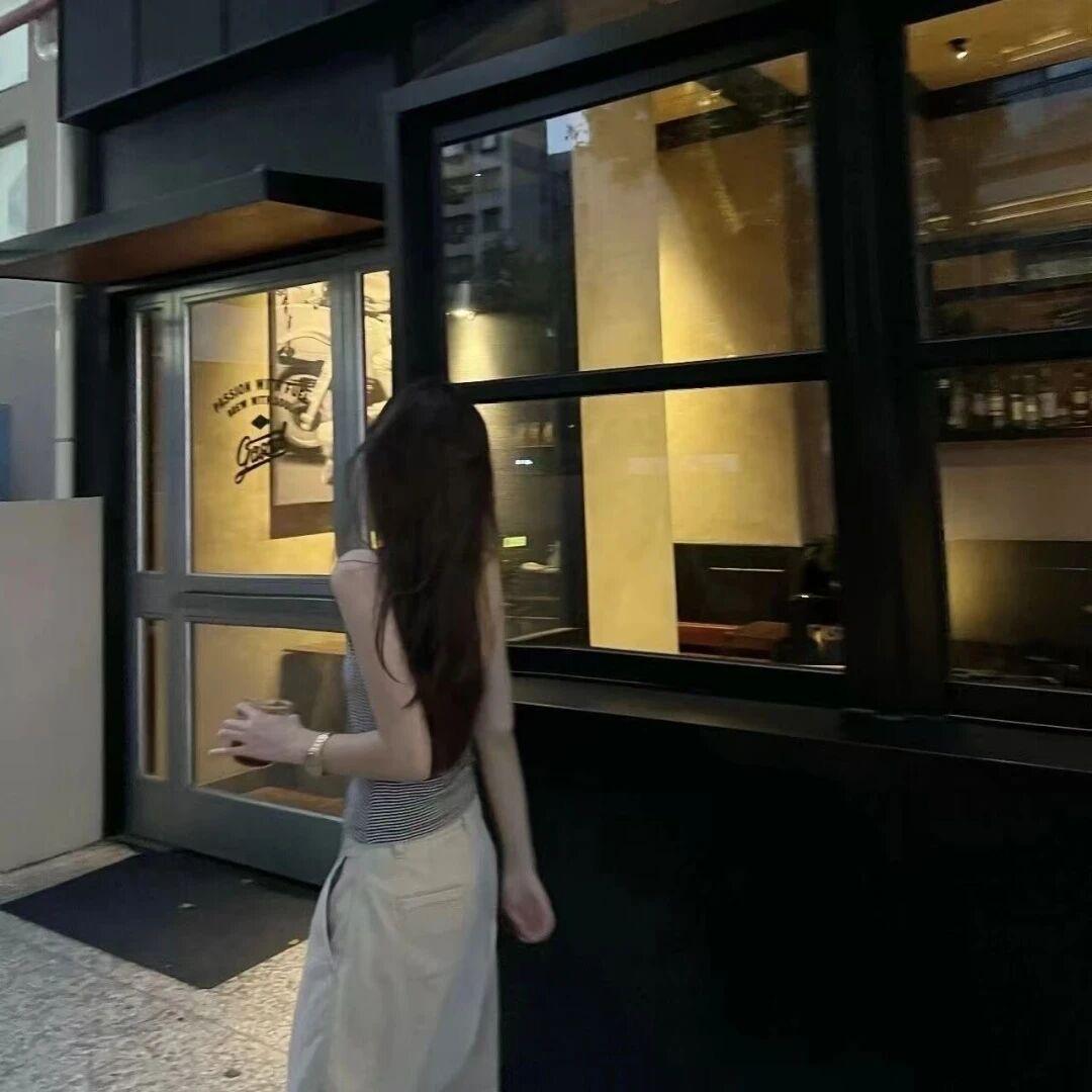 小 F