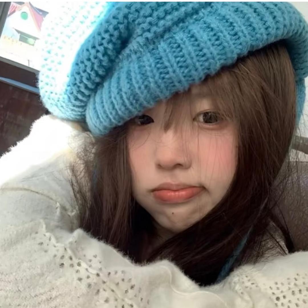 a草儿i.