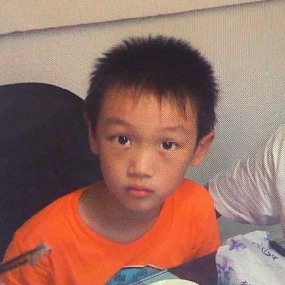 肚子隆起来了✋😫🤚