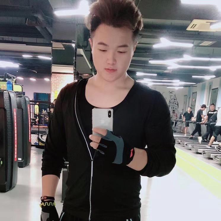 痛扁啊张