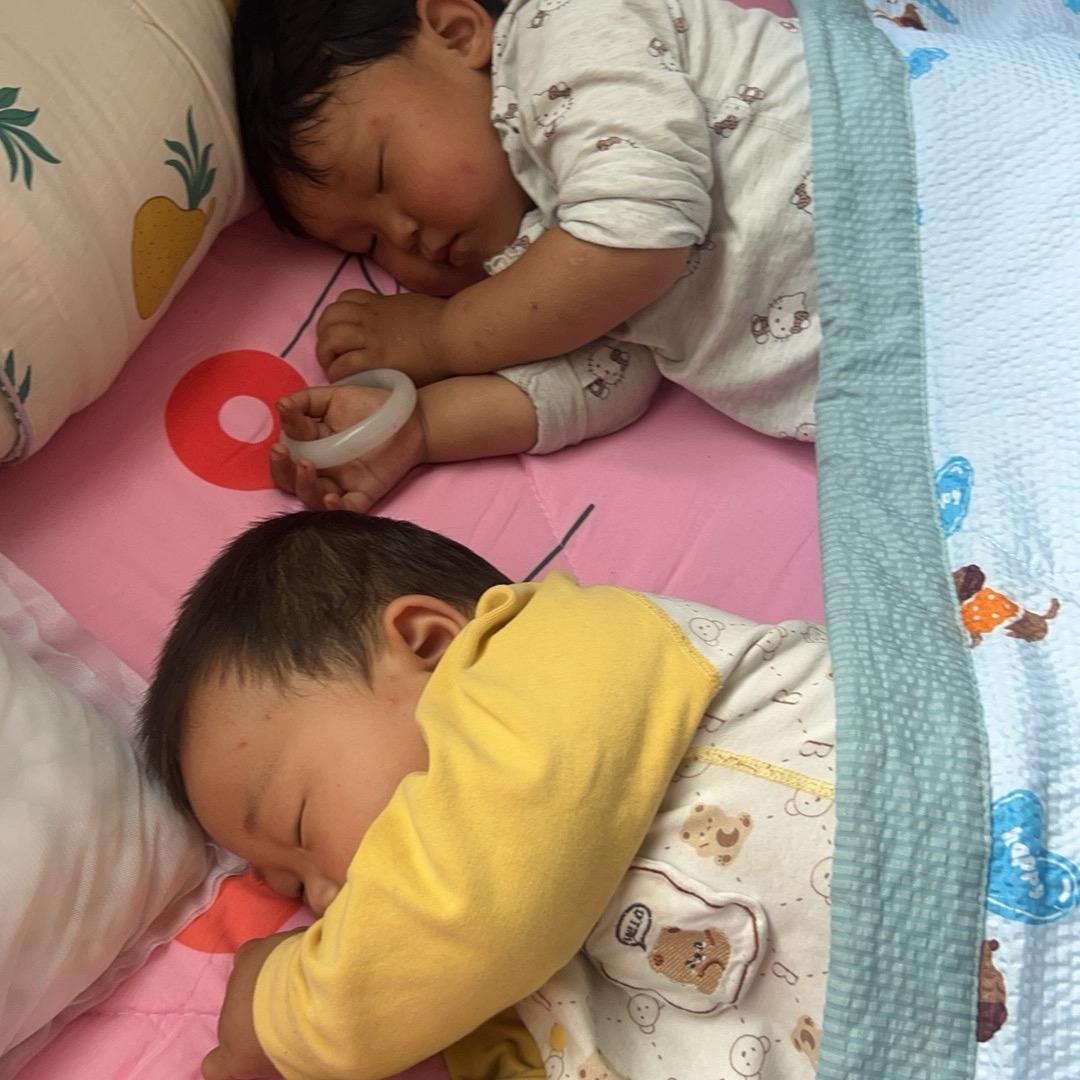 九宝👧二蛋👶