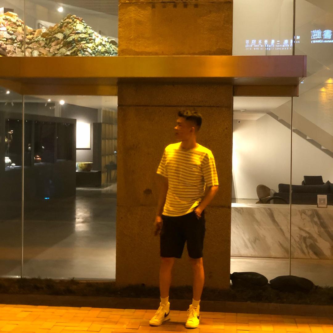 你的名字我的姓氏