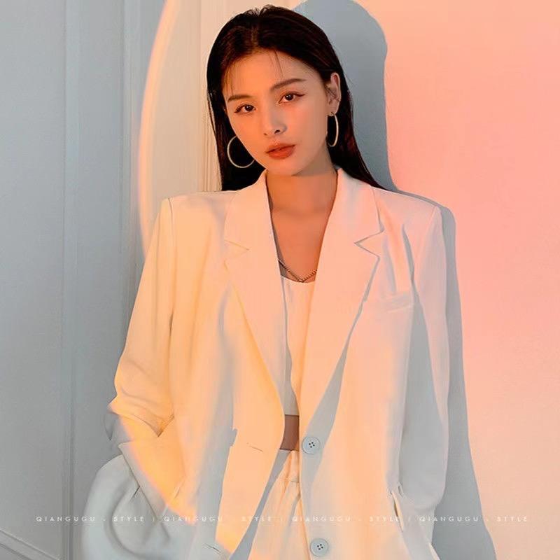 颜拾光美业沐沐