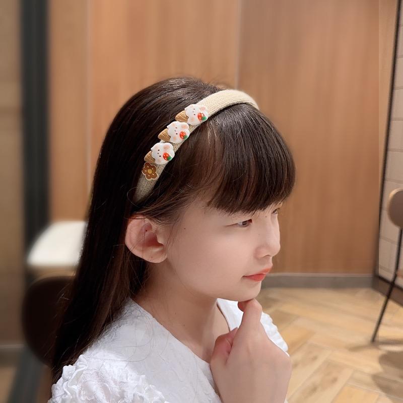 童话里的小松鼠童装旗舰店