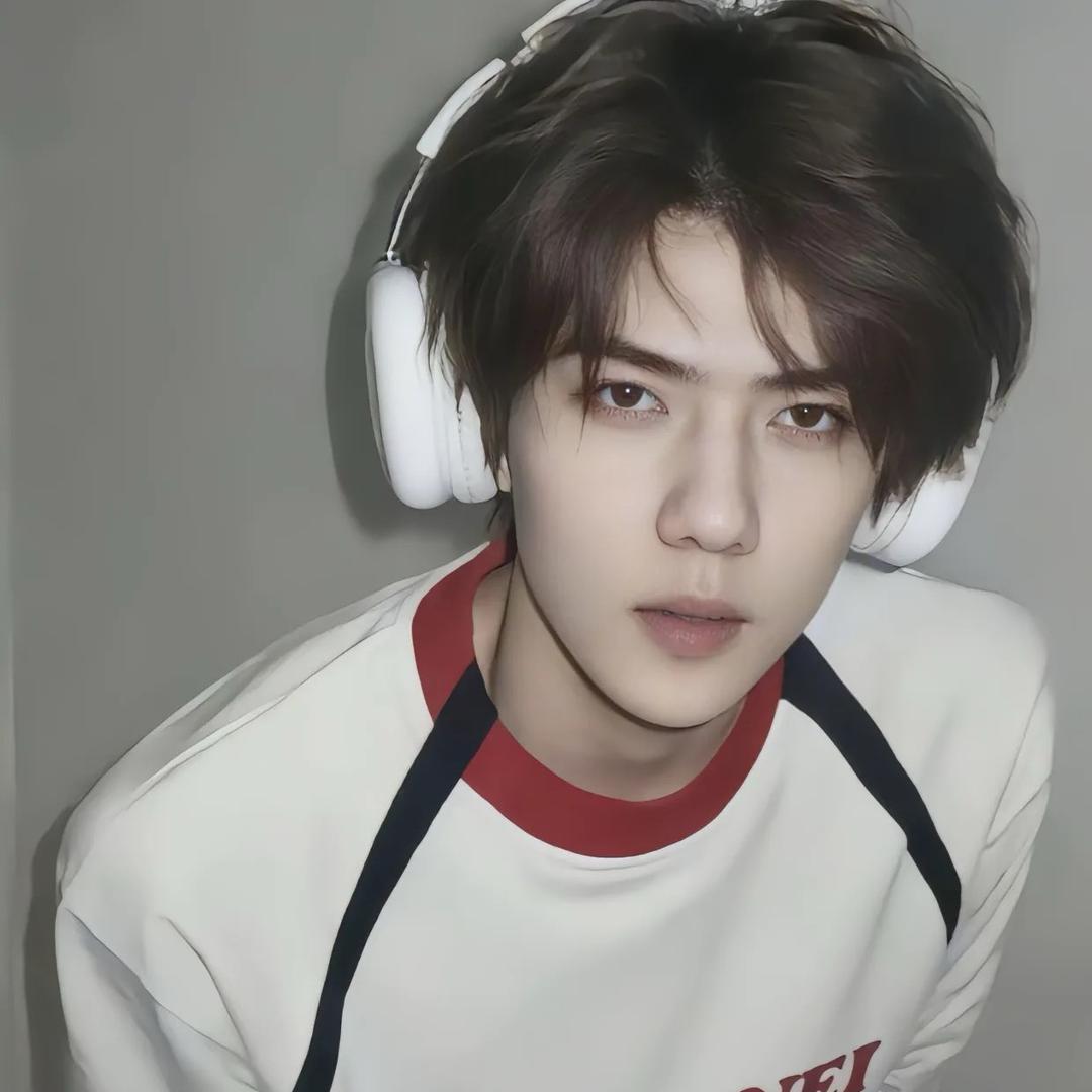 @（我）不是人机