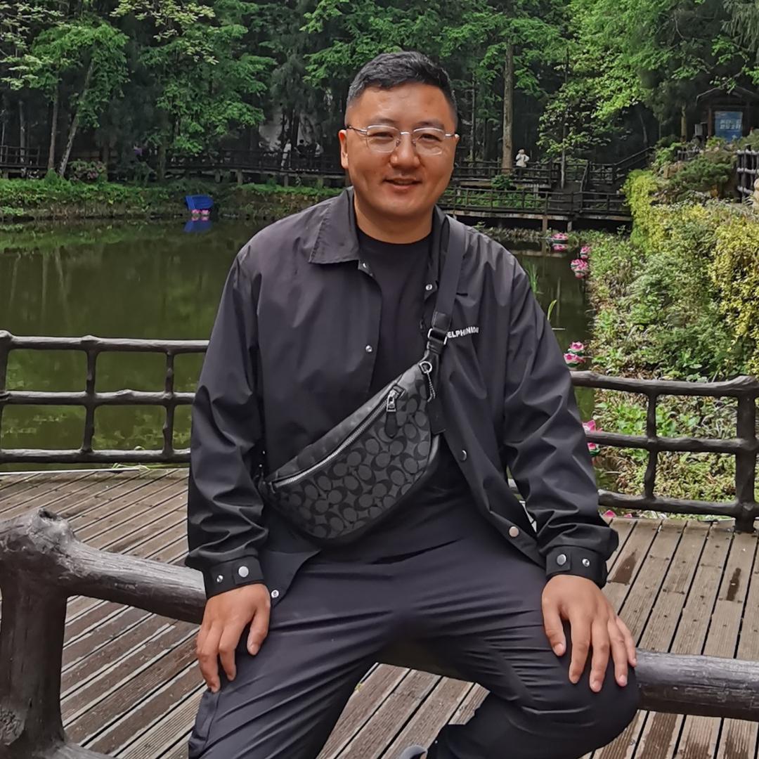 苗条的叔叔