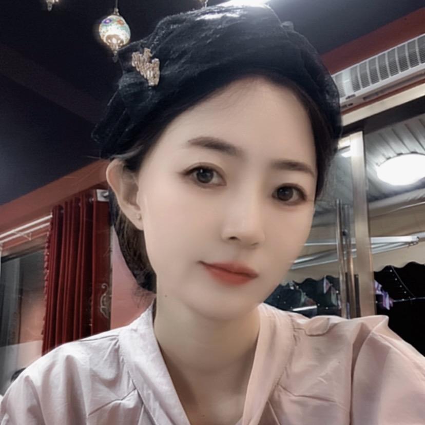 Ai  吃香菜～🍀 🍉