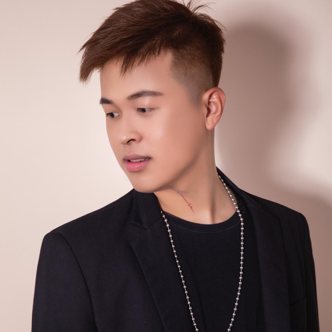 凌源简艺造型•王硕