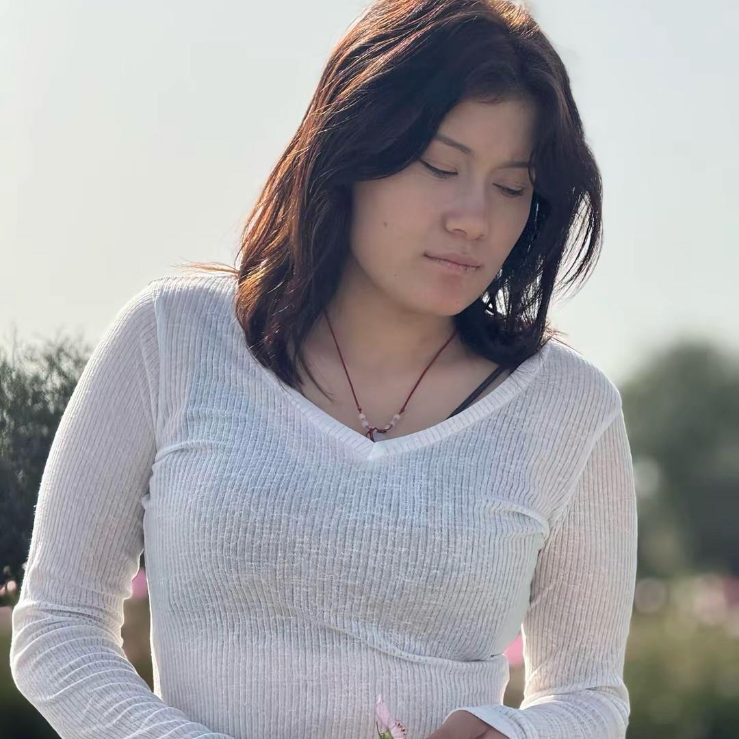 Almira 👩‍✈️