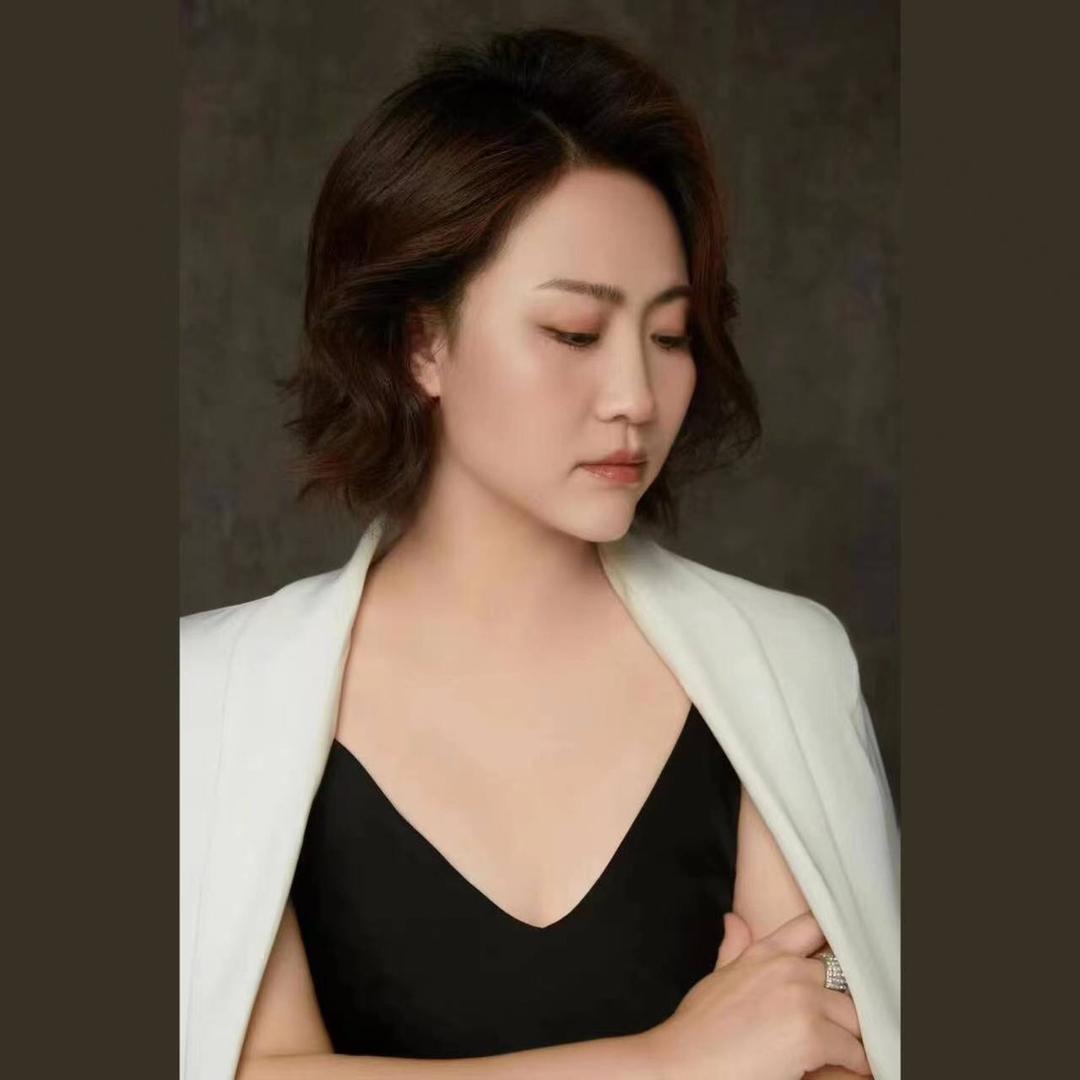 呼市爱戳迷毛的周周