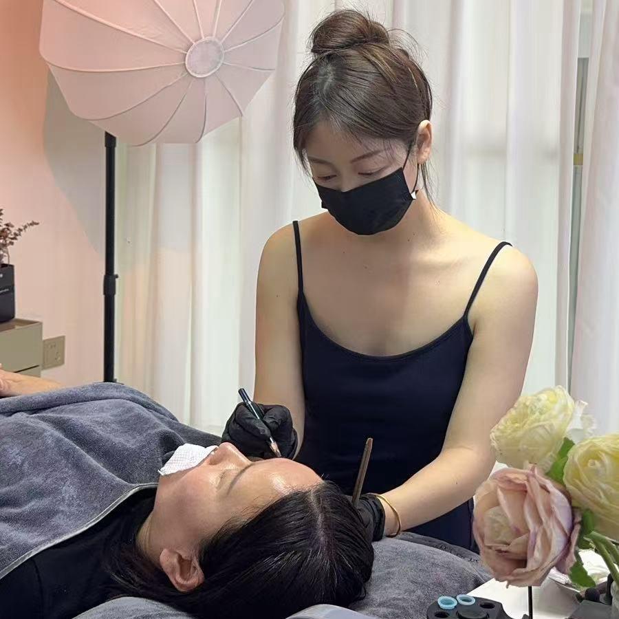 南枝唇集｜玲玲