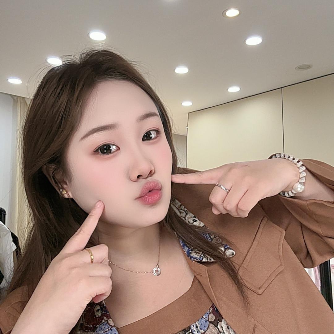 圆圆酱大码女装穿搭