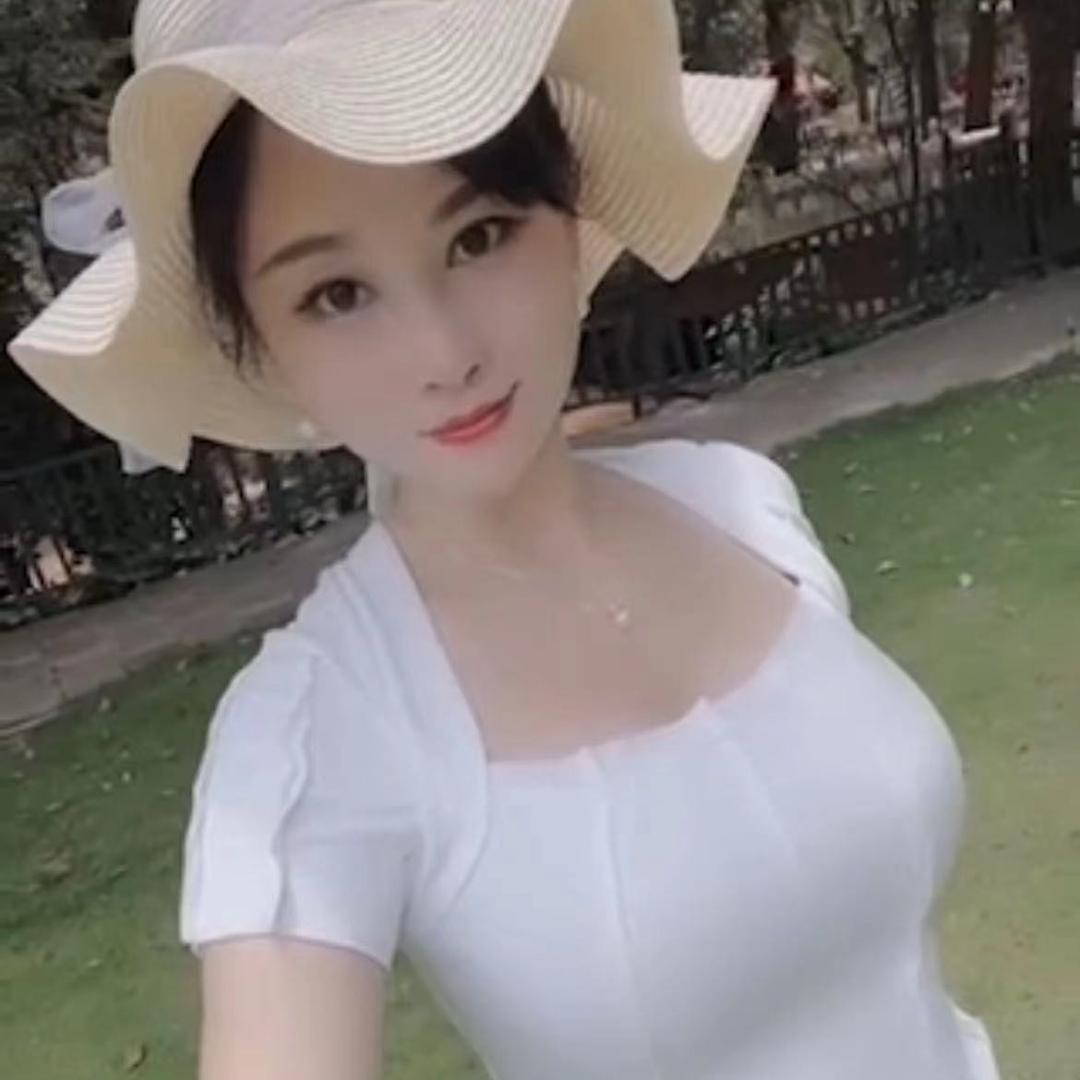 云南学姐李芊语