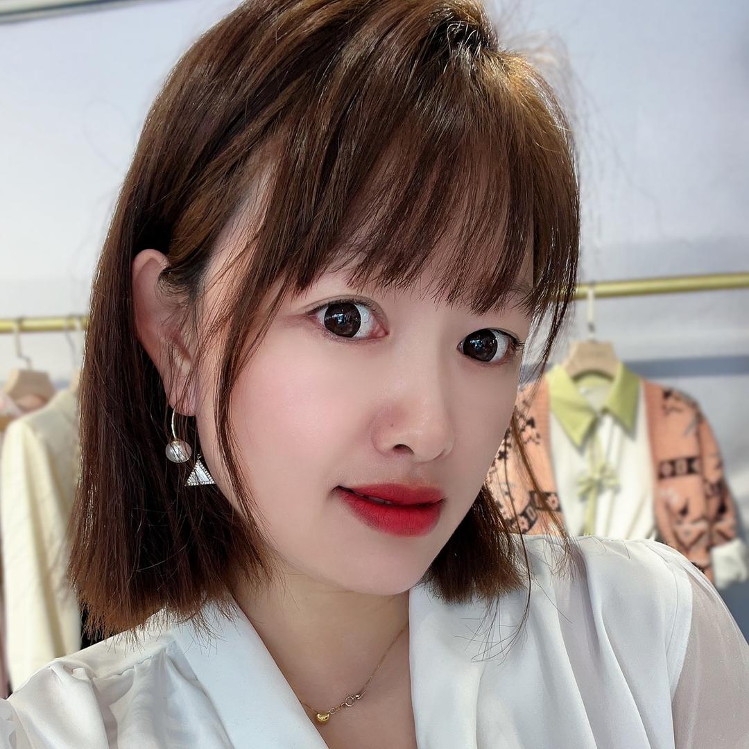 阆中市穿戴有品女装店