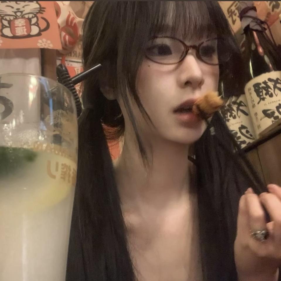 膜拜红烧肉大王՞˶･֊･˶՞