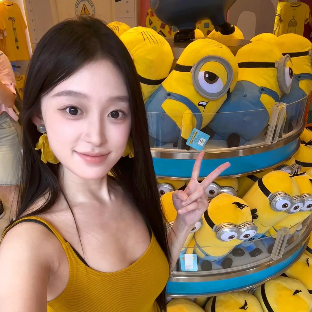 几个朱（霿）