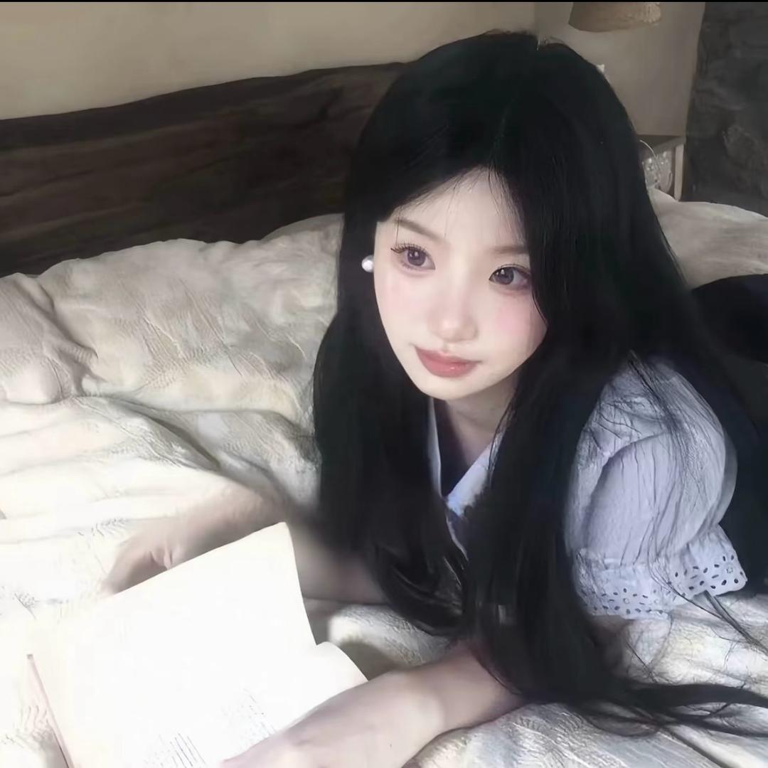 尤晞.