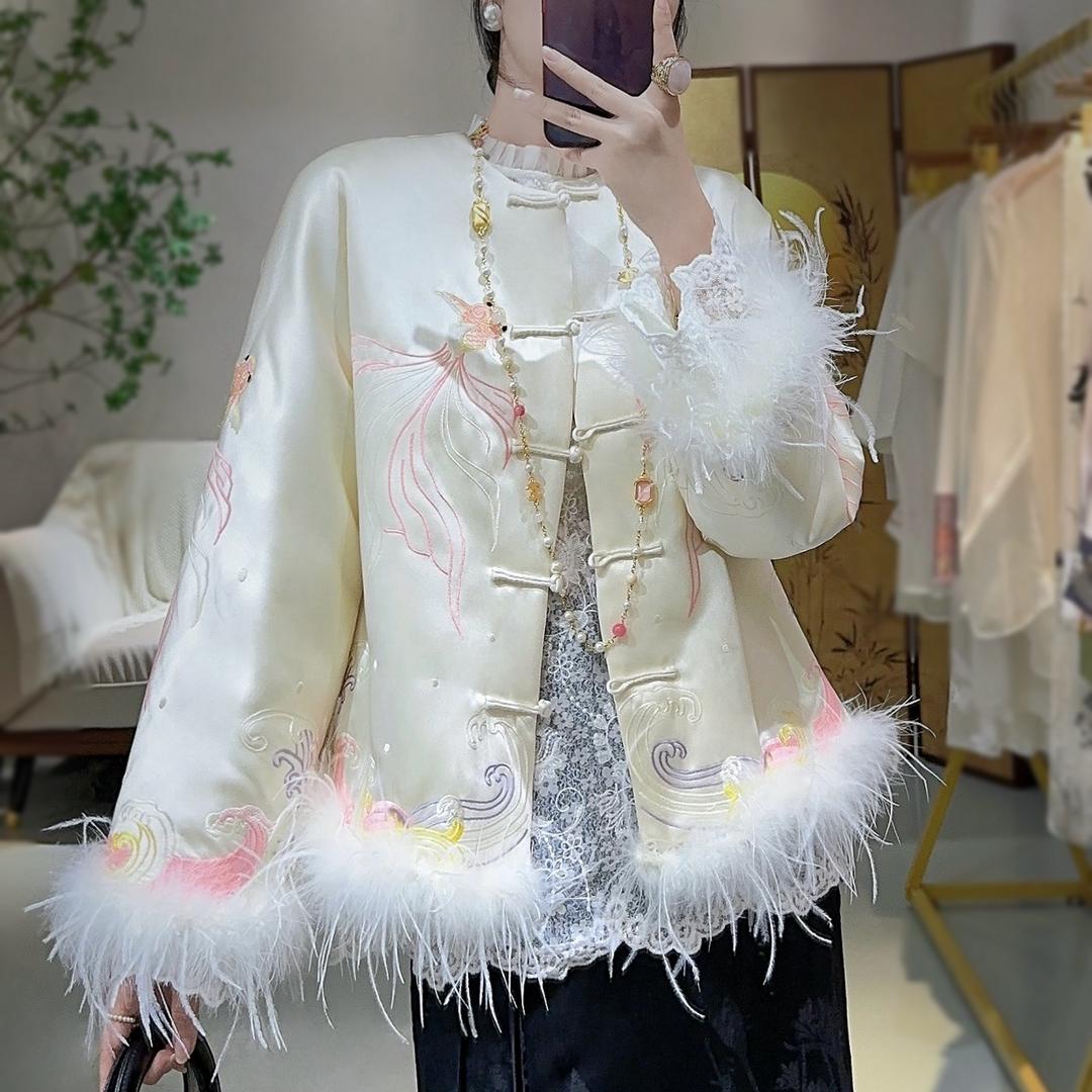 南油念挽高端女装