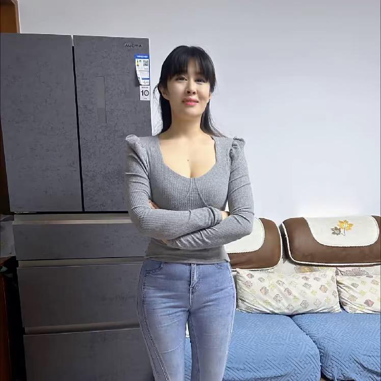 妍妍