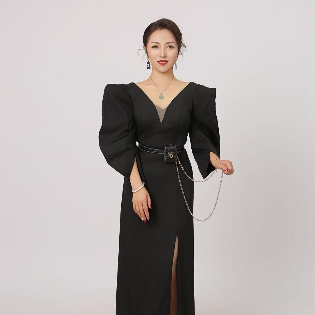 主持人～英萍🎤