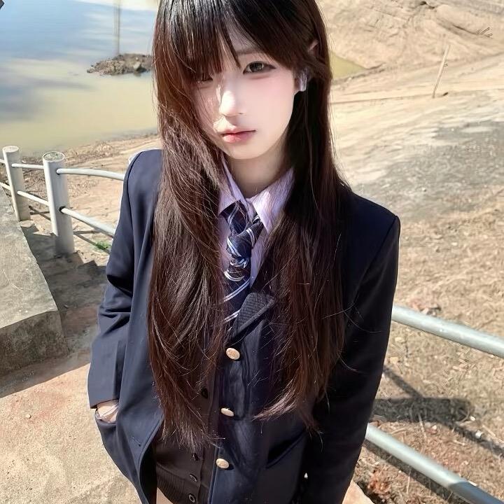 高冷的玉米🌽