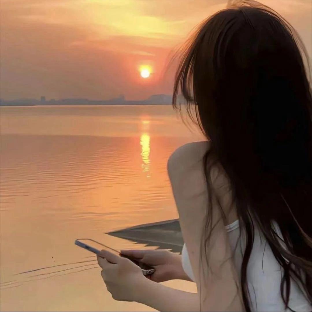 小橙子/