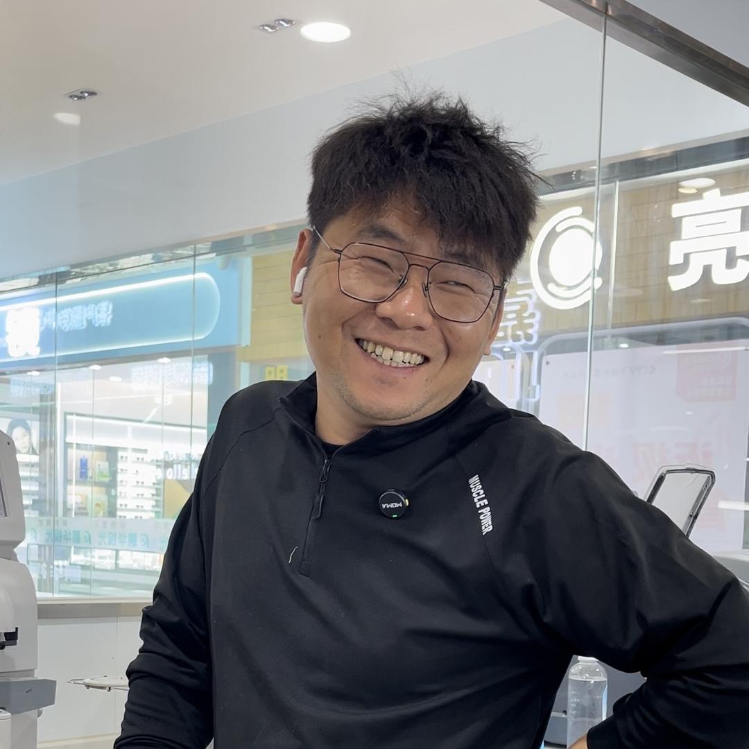 姐夫做眼镜