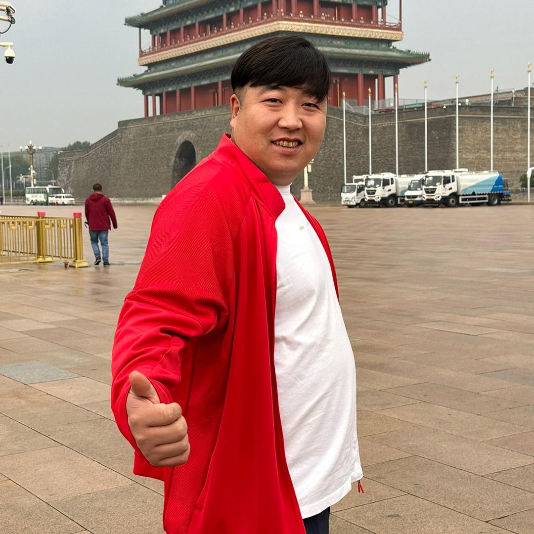 揉半挂的→行哥