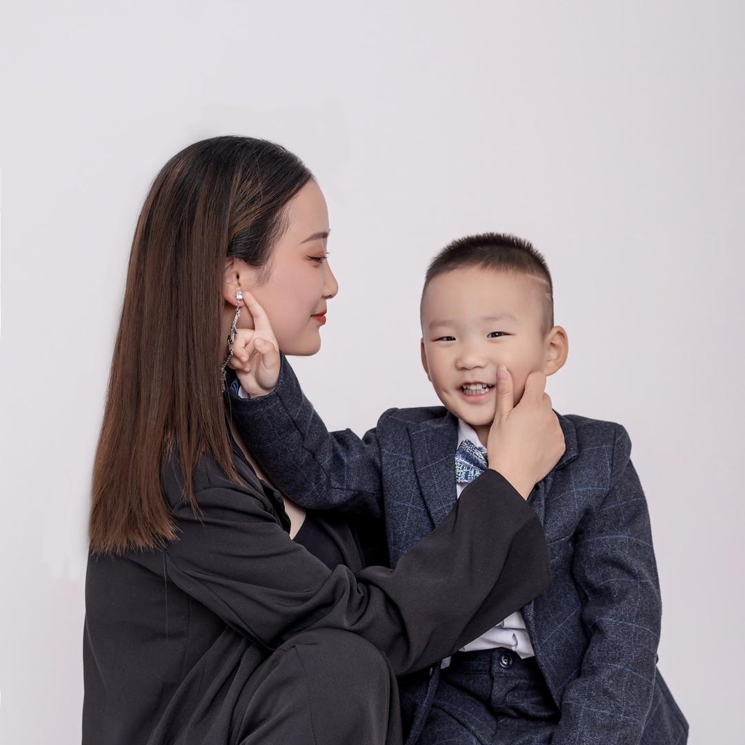 三十铺栖凤苑一期南门中国移动