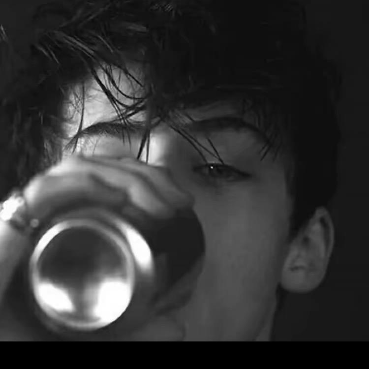 ㅤㅤㅤㅤㅤㅤㅤㅤ十尃