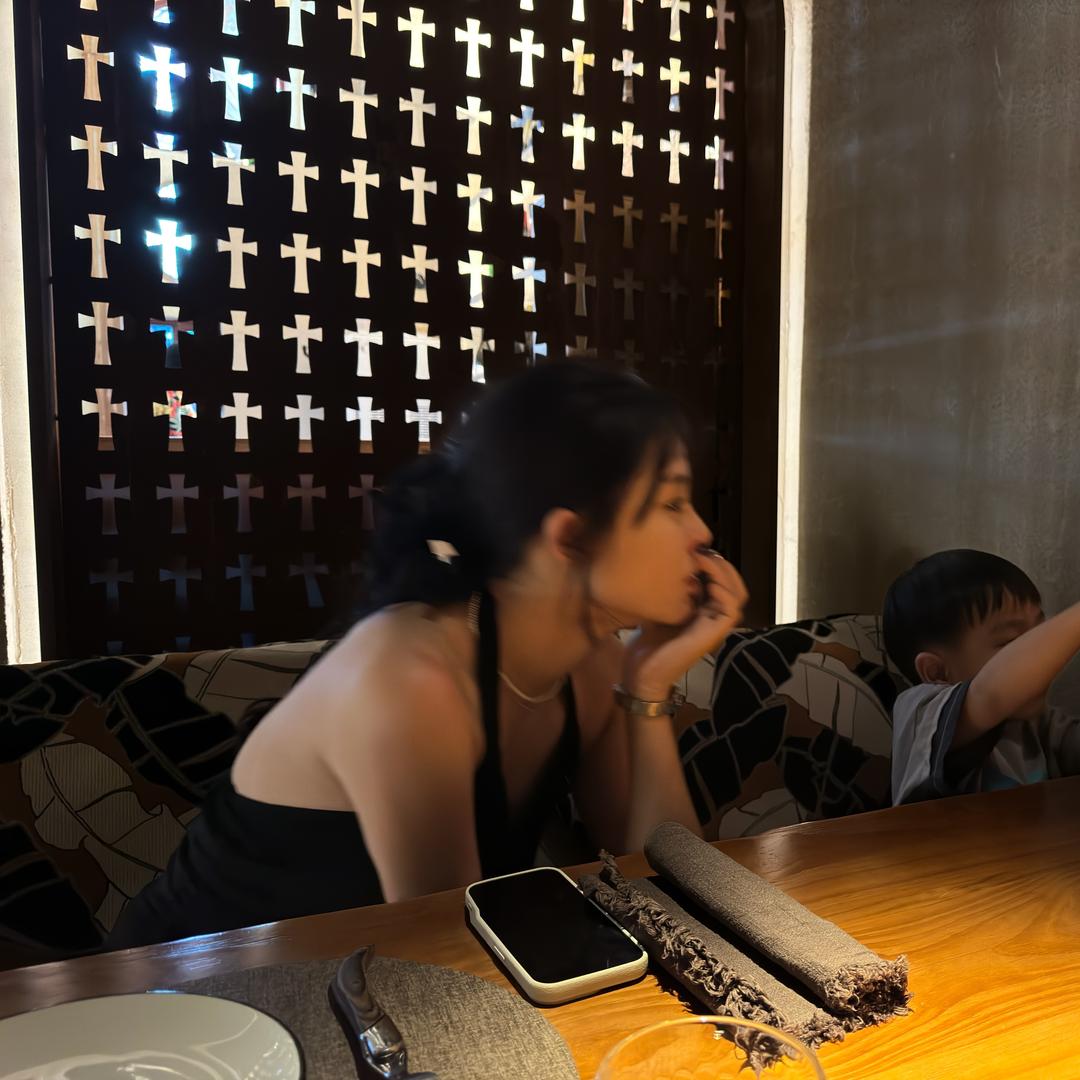 何月皎