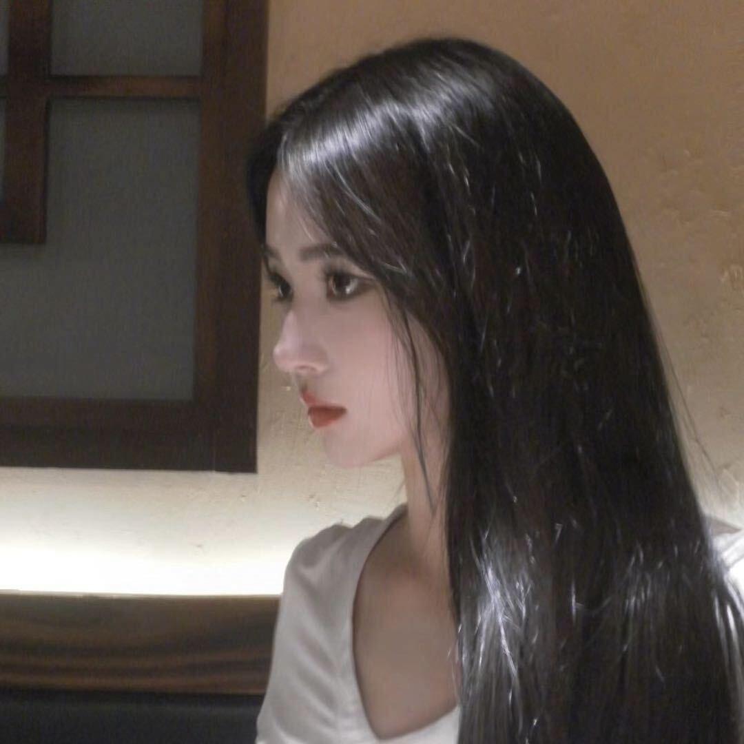 月亮弯弯