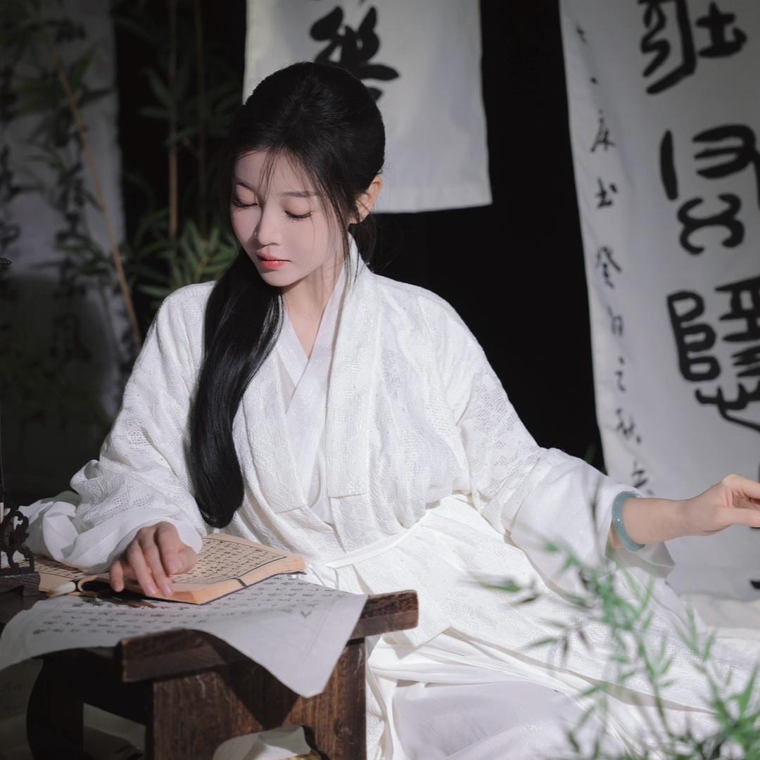 知了桃桃🍑