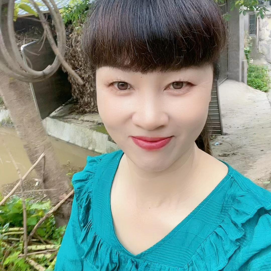 泸州幺妹(晩八点半直播)