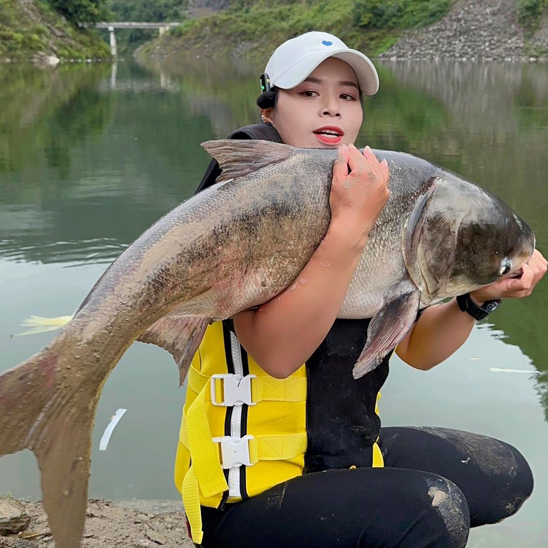 张小兰钓鱼🎣