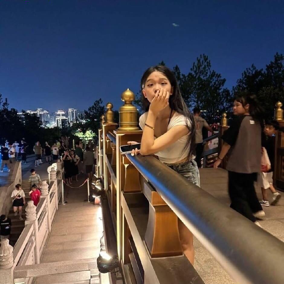 建筑装修群
