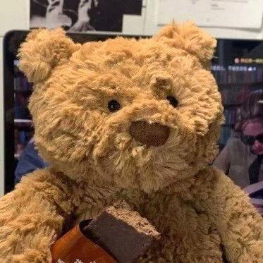 熊奶昔🐻之图图cos女仆勾引壮壮妈