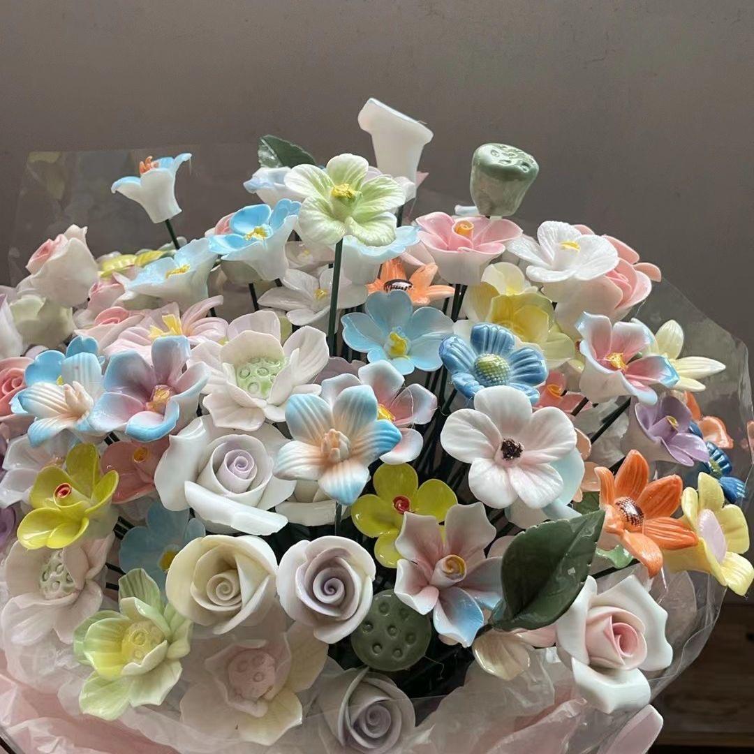 小瓷花（05年无工作创业摆摊中）