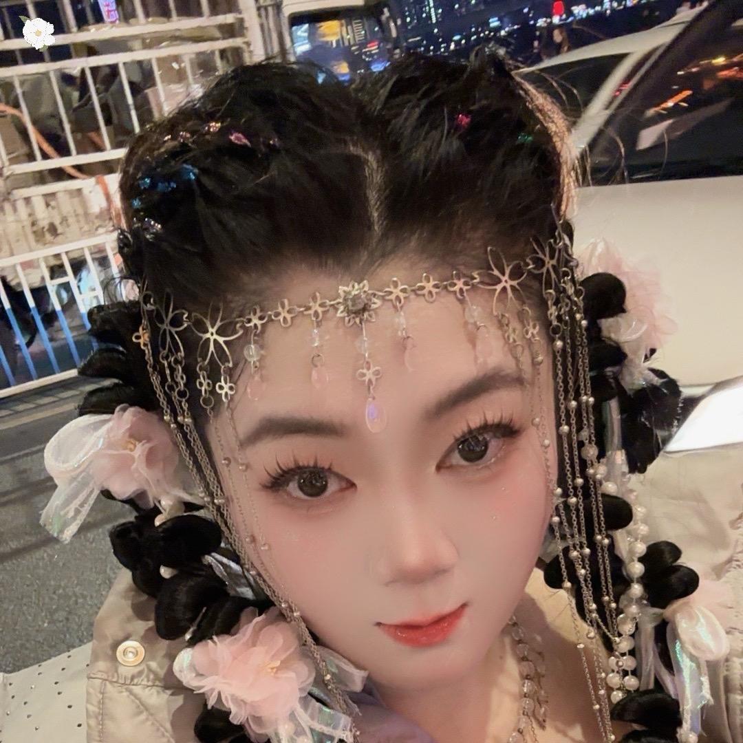 带刺💘的玫瑰