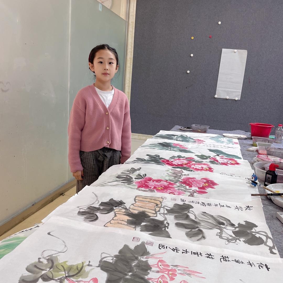 梓瑄爱画画
