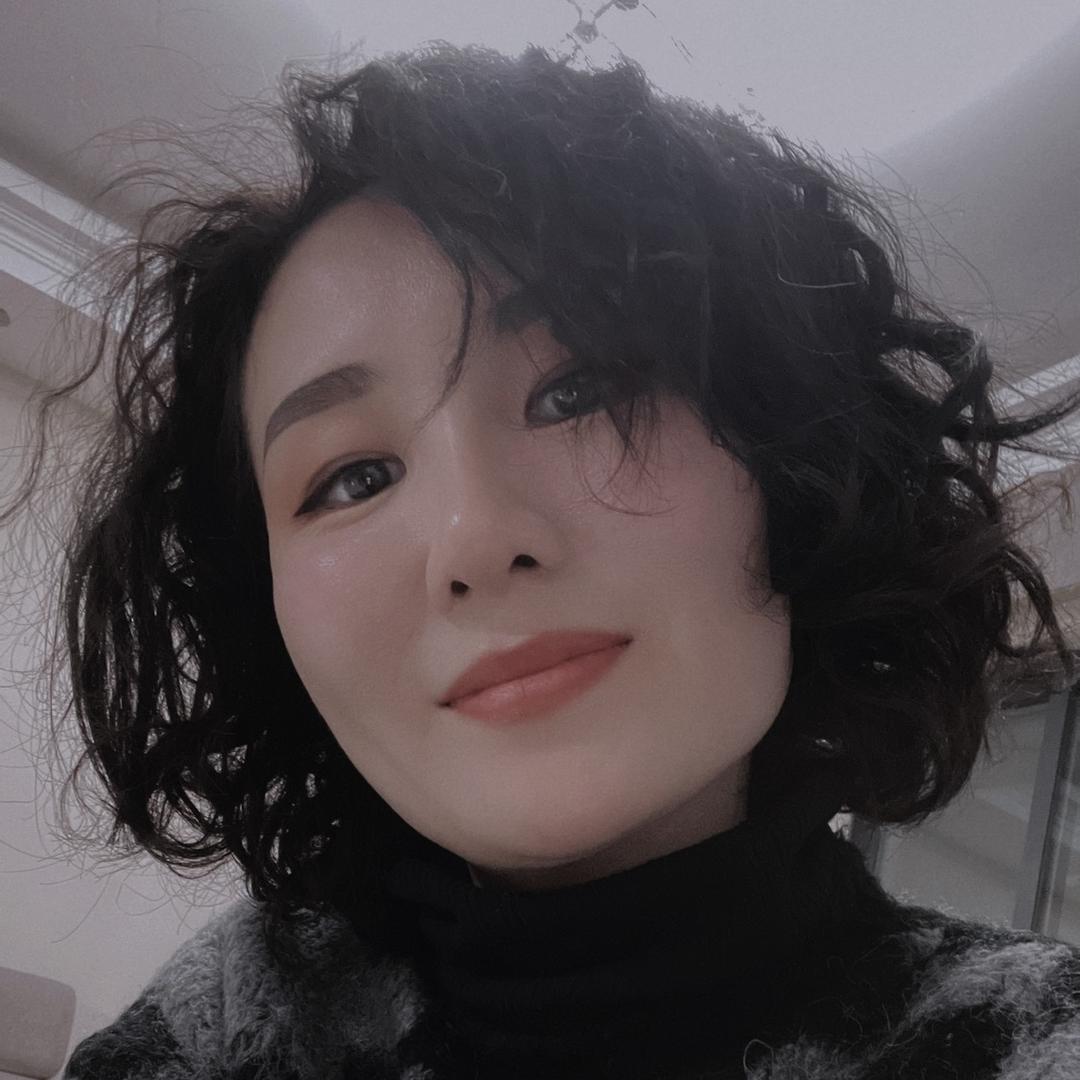轻素服饰穿搭
