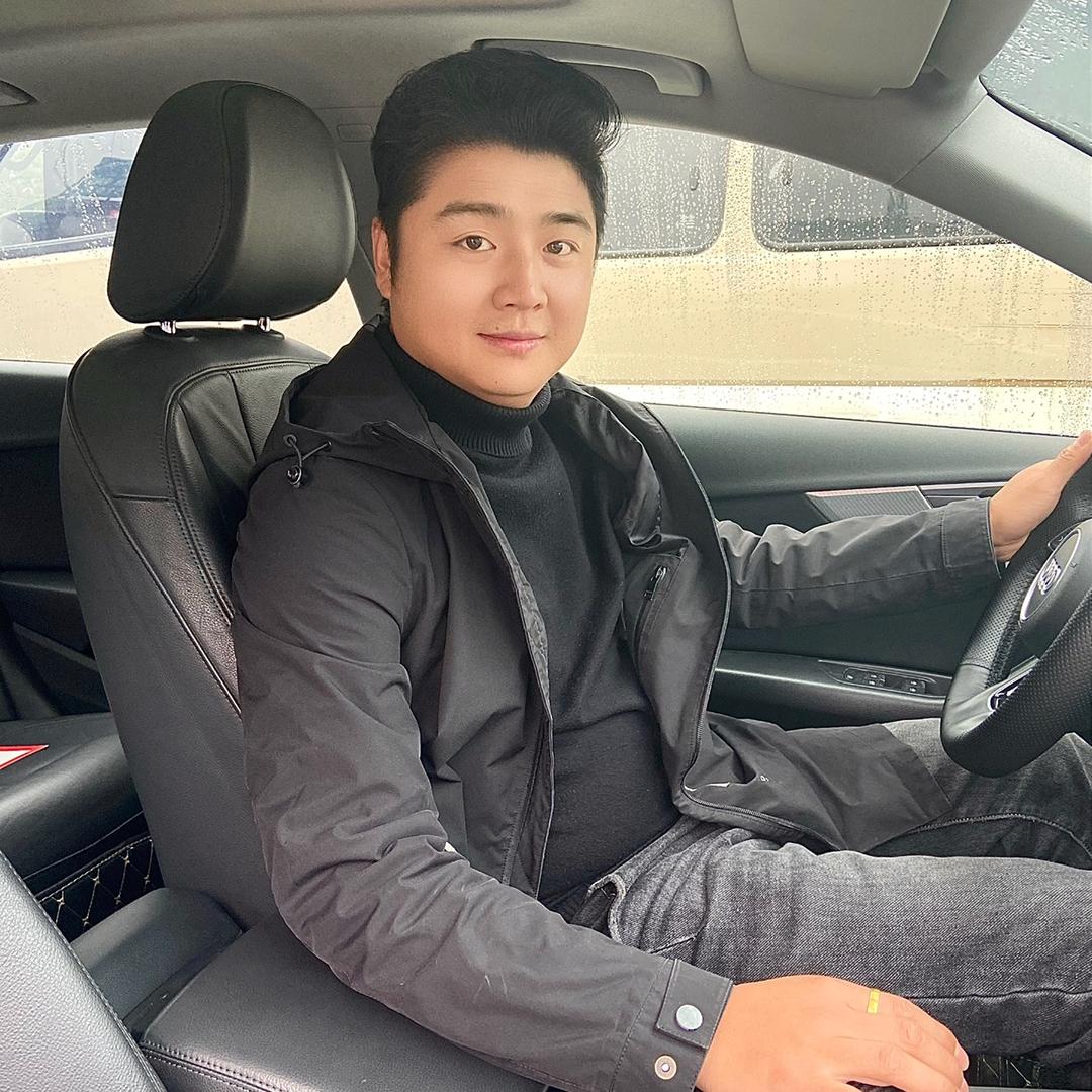 阿哲 二手车